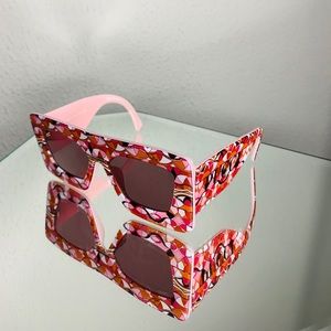 Emilio pucci sunglasss